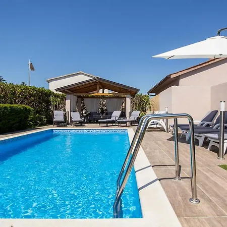Villa Holliday Lopac